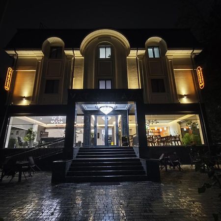 Vatan Plaza Hotel Tashkent Bagian luar foto