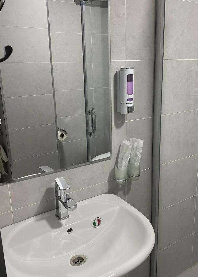 Vatan Plaza Hotel Tashkent Bagian luar foto