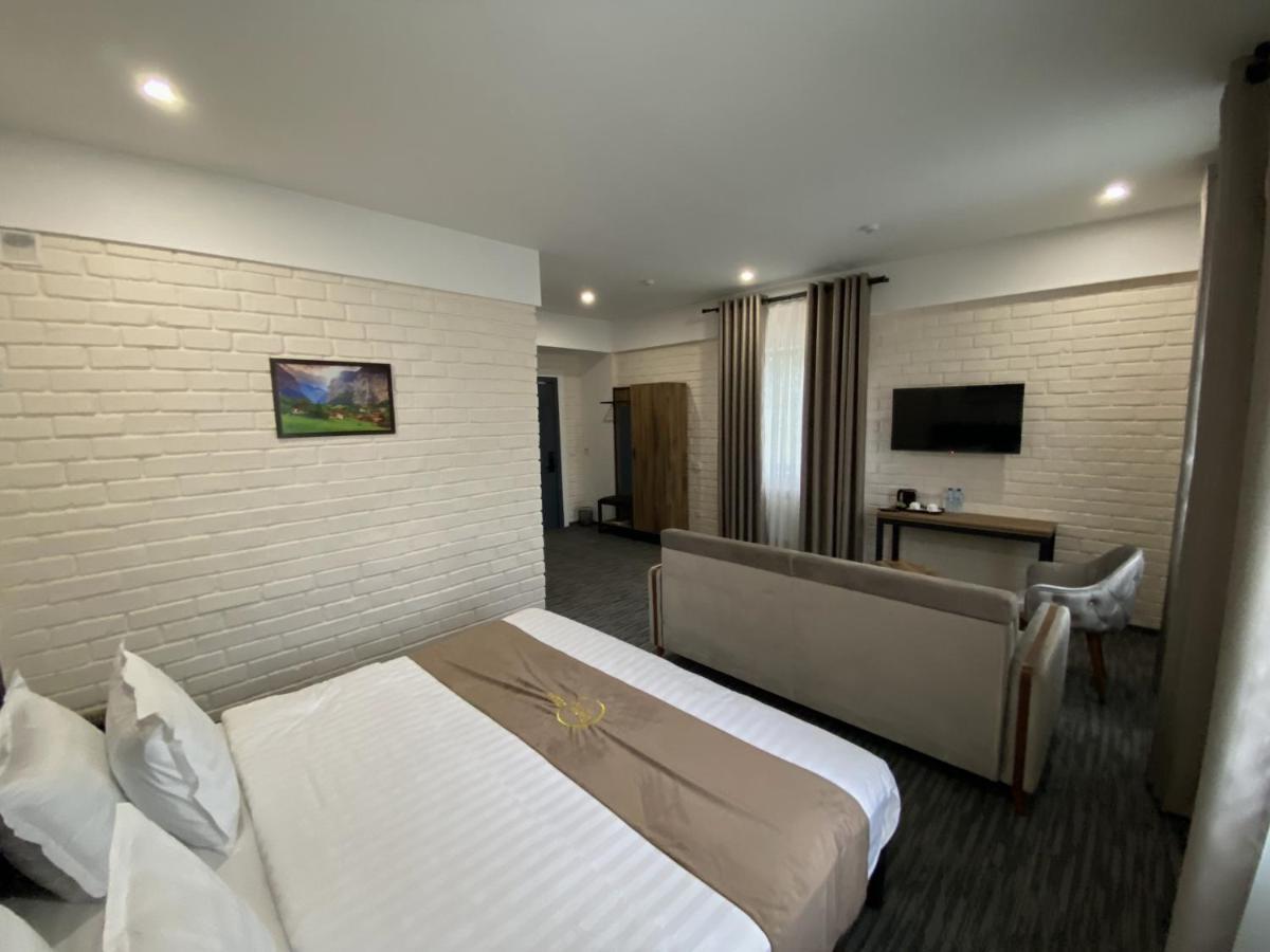 Vatan Plaza Hotel Tashkent Bagian luar foto