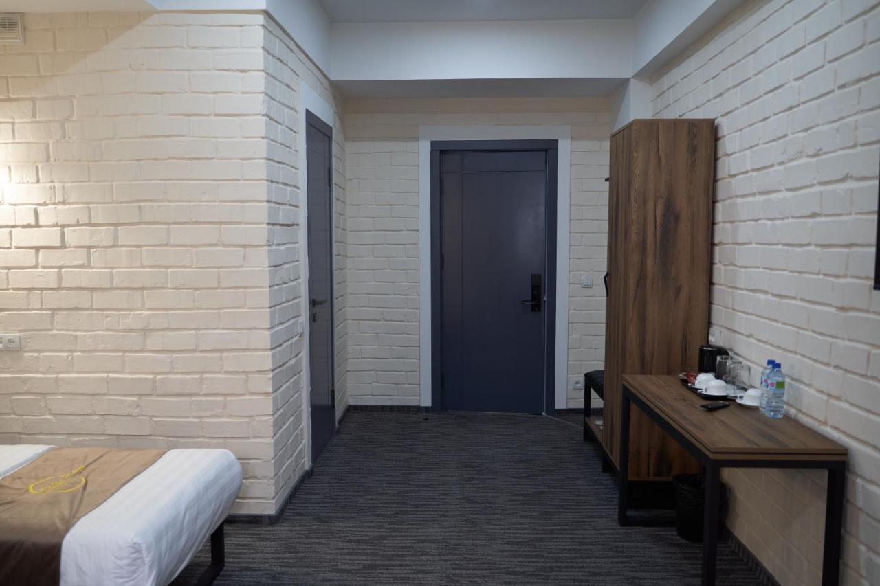 Vatan Plaza Hotel Tashkent Bagian luar foto