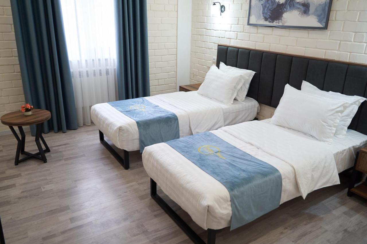 Vatan Plaza Hotel Tashkent Bagian luar foto